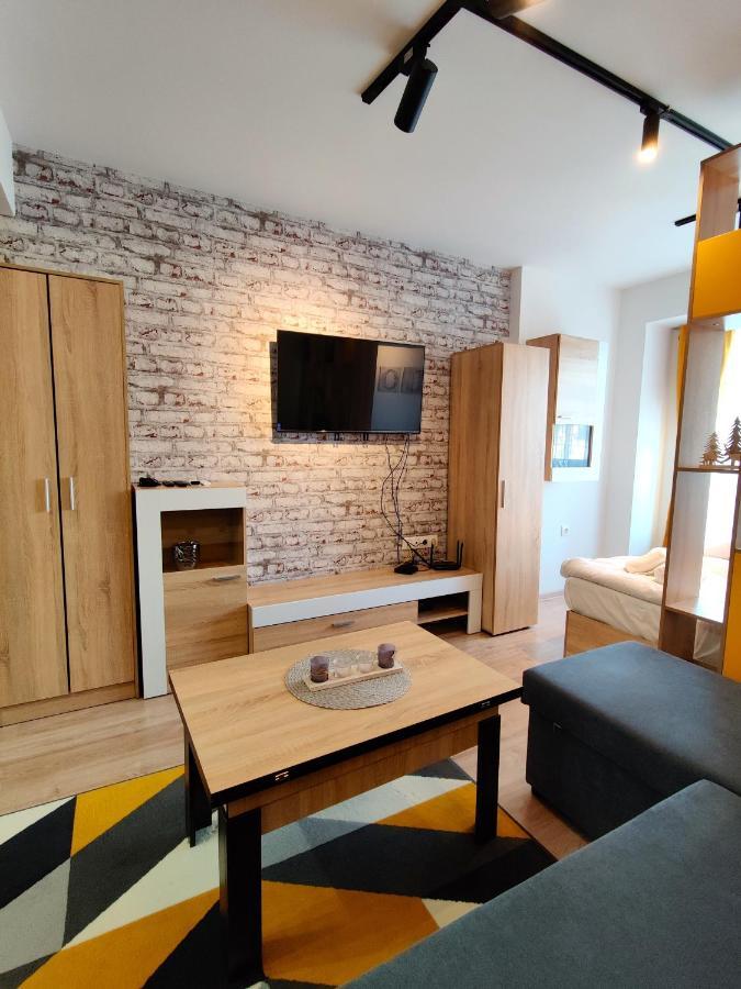 Cozy Studio Near The Historical Heart Of Sofia By Flat Mаnager エクステリア 写真